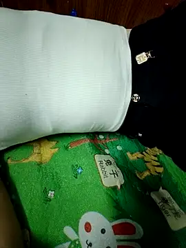 LianLaz online show from March 28, 2026, 11:33 am