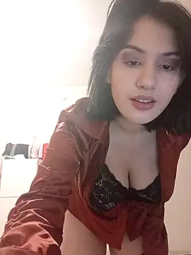 Alice Clarck online show from December 2, 2025, 11:39 pm