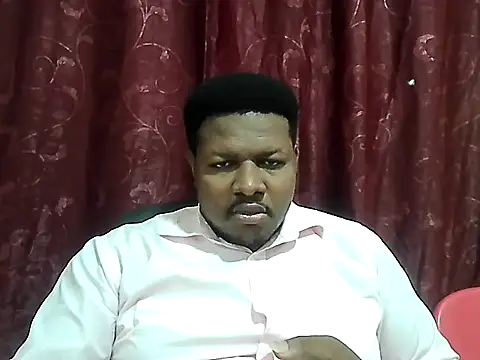 Snapshot of LovelyHughes chatting on December 18, 2025, 6:51 am LovelyHughes online show from December 18, 2025, 6:51 am