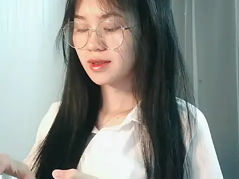 Nunaa18 online show from November 26, 2025, 4:45 am