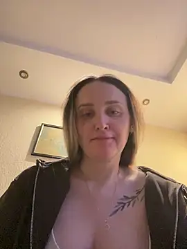 TomilaSi online show from January 6, 2026, 4:00 pm