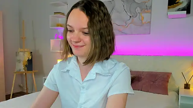 Snapshot of Olivia_Riesz chatting on December 1, 2025, 2:12 am Olivia Riesz online show from December 1, 2025, 2:12 am