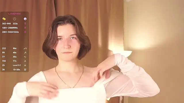 AnnalisaYeary online show from November 30, 2025, 4:19 pm