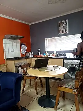 JuicyEbonyGoddess online show from November 30, 2025, 10:16 am