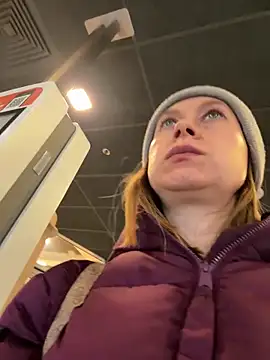 Snapshot of Brooke_lover chatting on March 4, 2026, 7:05 am Brooke lover online show from March 4, 2026, 7:05 am