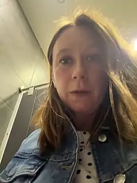 Snapshot of Brooke_lover chatting on May 22, 2026, 7:17 am Brooke lover online show from May 22, 2026, 7:17 am