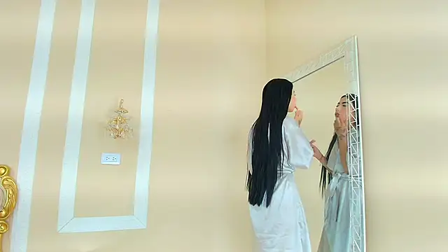 HallieStone online show from January 8, 2026, 1:39 pm