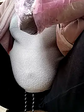 Snapshot of NariShow chatting on January 11, 2026, 8:54 am NariShow online show from January 11, 2026, 8:54 am