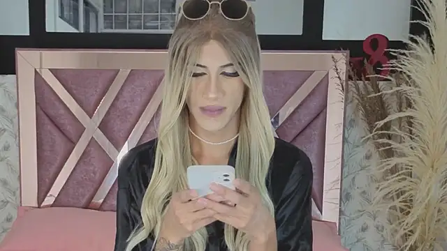 megan lenon online show from January 31, 2026, 7:12 pm