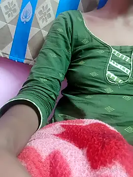 Snapshot of Hot_Naira_ chatting on November 28, 2025, 1:55 pm Hot Naira online show from November 28, 2025, 1:55 pm