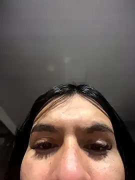 SaraAndrade  online show from April 10, 2026, 2:51 am