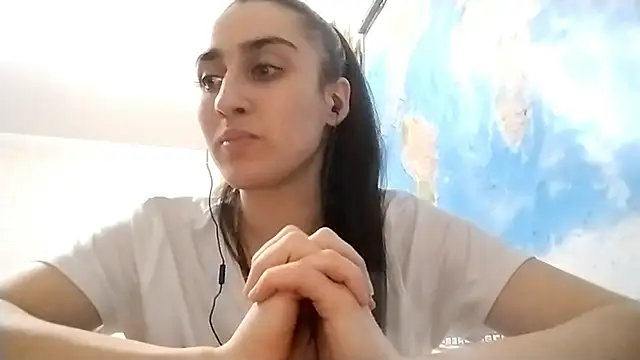 Snapshot of LexusLady chatting on December 3, 2025, 6:40 pm LexusLady online show from December 3, 2025, 6:40 pm