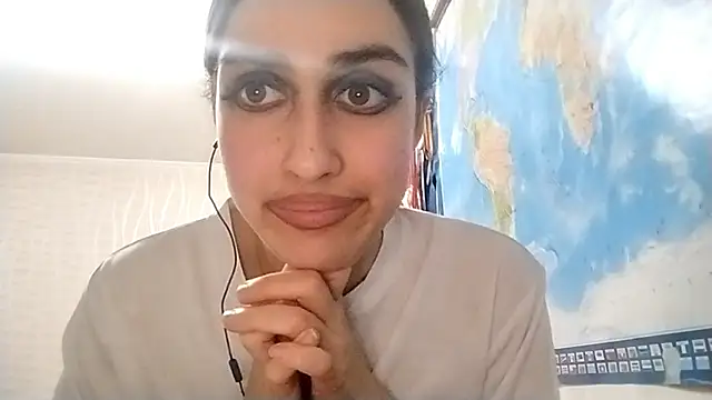 Snapshot of LexusLady chatting on November 27, 2025, 7:58 pm LexusLady online show from November 27, 2025, 7:58 pm