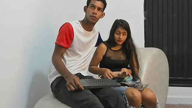 HoneyLovers OS online show from November 26, 2025, 1:33 pm