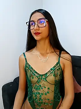 Snapshot of BellaaJonnes chatting on December 5, 2025, 12:32 am BellaaJonnes online show from December 5, 2025, 12:32 am