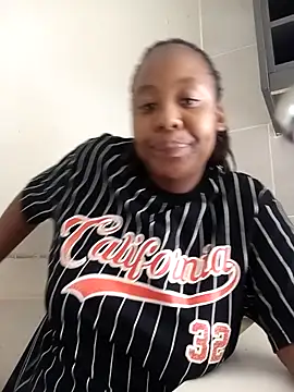 SavageHoney online show from February 5, 2026, 2:02 pm