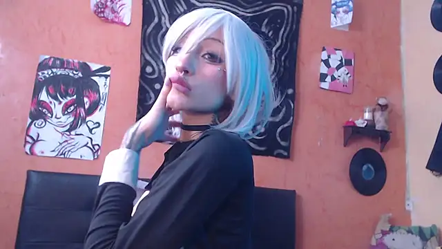 Layla quinn online show from July 24, 2026, 2:35 pm