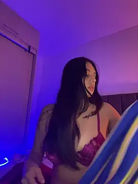 Samantafoxx  online show from June 6, 2026, 10:37 pm
