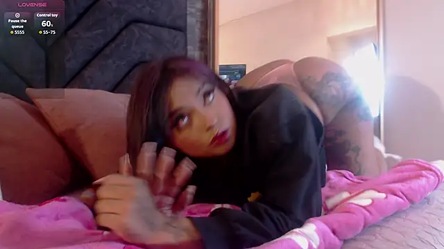 Snapshot of Mary_Jane_Fg chatting on December 2, 2025, 5:31 am Mary Jane Fg online show from December 2, 2025, 5:31 am