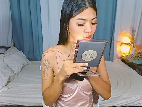 Snapshot of SamaraMillers chatting on July 24, 2026, 3:41 pm SamaraMillers online show from July 24, 2026, 3:41 pm
