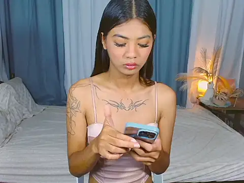 Snapshot of SamaraMillers chatting on June 4, 2026, 3:49 pm SamaraMillers online show from June 4, 2026, 3:49 pm