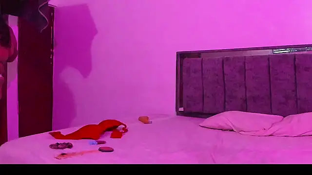 Snapshot of daripaola_sexlove chatting on November 27, 2025, 8:20 pm daripaola sexlove online show from November 27, 2025, 8:20 pm