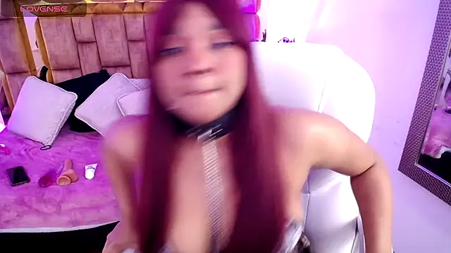 Snapshot of Scarlett_Vixen_ chatting on November 28, 2025, 1:06 am Scarlett Vixen online show from November 28, 2025, 1:06 am