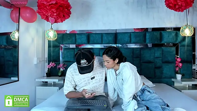  bonnyandclyde online show from February 21, 2026, 12:18 pm