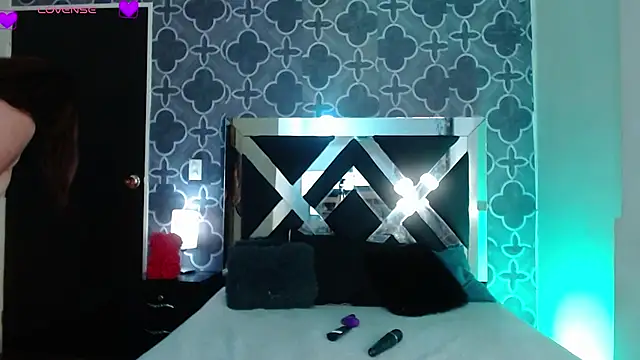 Snapshot of AdeleCruzz chatting on November 26, 2025, 10:10 pm AdeleCruzz online show from November 26, 2025, 10:10 pm