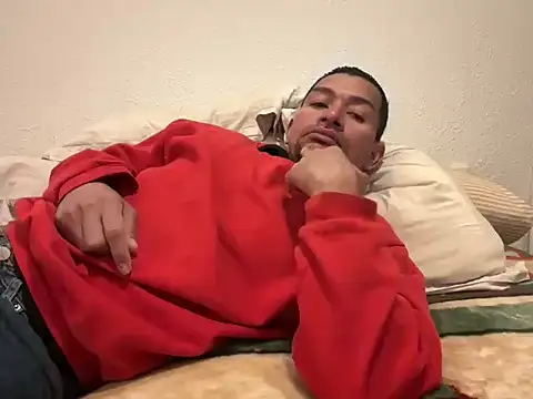 esleider12 online show from December 1, 2025, 10:49 am