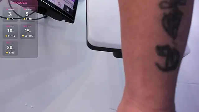 melany love0 online show from December 20, 2025, 7:17 pm