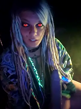 Snapshot of Horny_hippie chatting on October 31, 2025, 5:15 am Horny hippie online show from October 31, 2025, 5:15 am