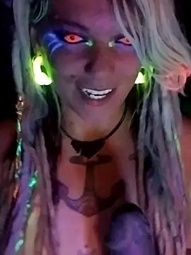 Snapshot of Horny_hippie chatting on September 21, 2025, 2:55 pm Horny hippie online show from September 21, 2025, 2:55 pm