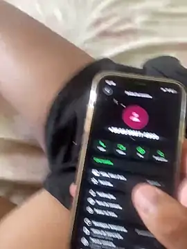 Snapshot of casalde9vinhos chatting on November 25, 2025, 4:18 pm casalde9vinhos online show from November 25, 2025, 4:18 pm