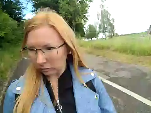 JenyJansy online show from June 3, 2026, 2:55 pm
