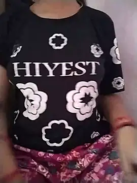 RASHMI SHARMA9 online show from May 19, 2026, 12:01 pm