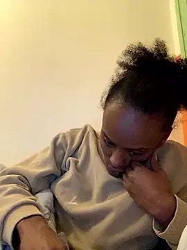    Hannah    online show from January 9, 2026, 2:51 am