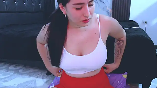 NoaLeon21 online show from February 17, 2026, 7:00 pm