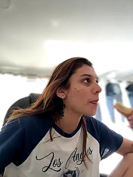 allisonn parker26 online show from November 27, 2025, 5:24 pm