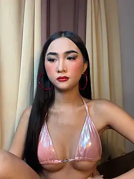 Snapshot of Diannellove chatting on June 12, 2026, 4:16 pm Diannellove online show from June 12, 2026, 4:16 pm