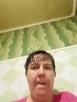 LusiaD online show from December 3, 2025, 9:36 pm