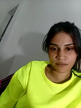 Miss-Perfection online show from April 20, 2026, 5:25 pm