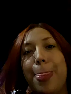 Snapshot of dania_val chatting on December 4, 2025, 2:32 am dania val online show from December 4, 2025, 2:32 am