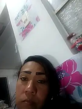 KarolWest  online show from December 14, 2025, 8:58 pm