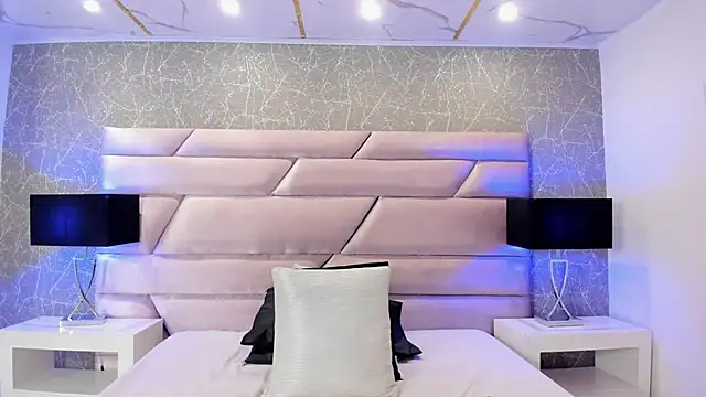 AmberHarpper online show from March 25, 2026, 7:46 pm