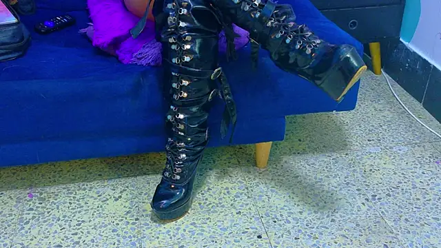 AriesVelvet online show from April 21, 2026, 4:30 am