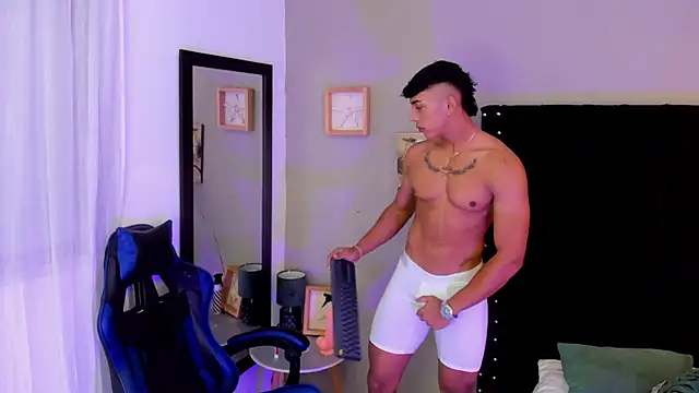 Snapshot of Bryan_robayo5 chatting on February 4, 2026, 11:49 am Bryan robayo5 online show from February 4, 2026, 11:49 am