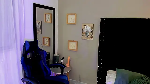 Snapshot of Bryan_robayo5 chatting on February 16, 2026, 12:04 pm Bryan robayo5 online show from February 16, 2026, 12:04 pm