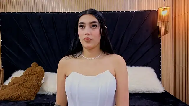 Venus Horney online show from April 22, 2026, 8:37 pm