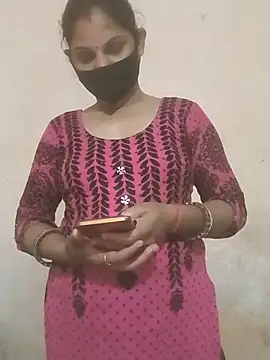 Snapshot of Pooja_bhabhi00 chatting on November 29, 2025, 6:46 am Pooja bhabhi00 online show from November 29, 2025, 6:46 am